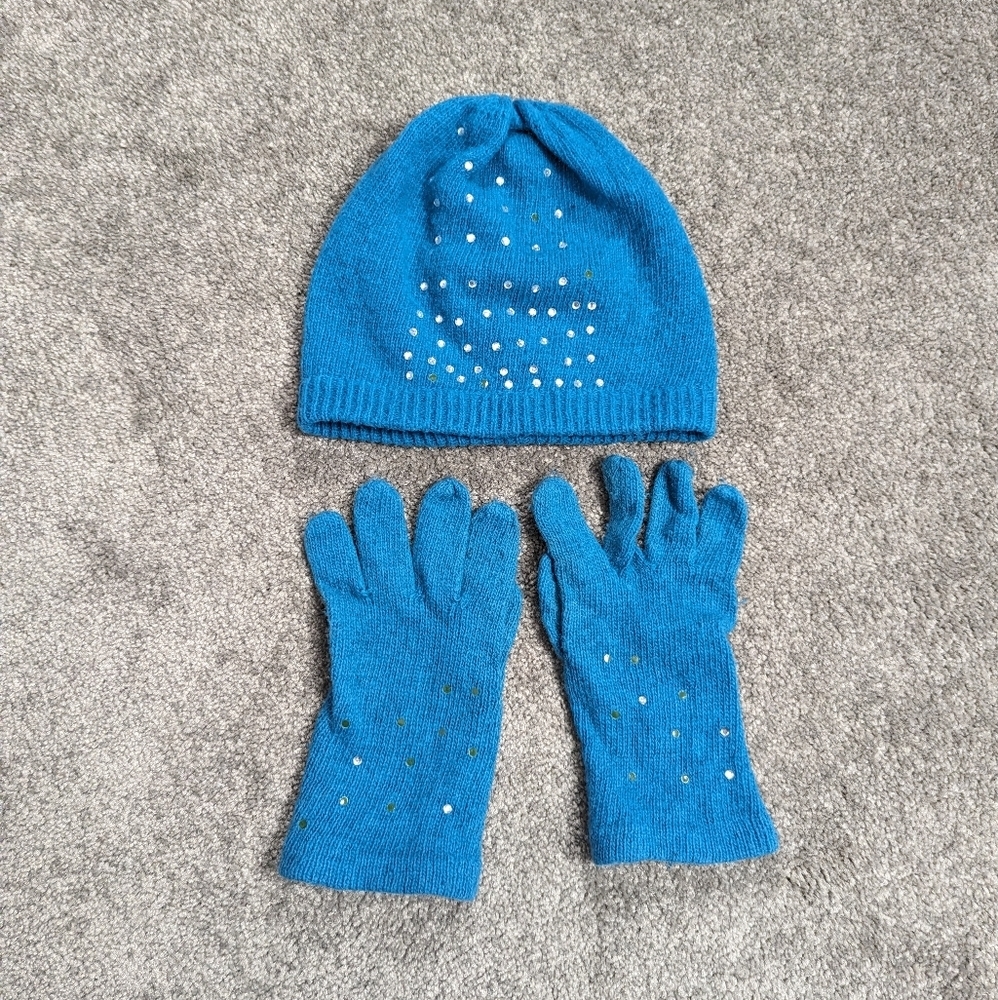 Women's Angora-Wool Blend Winter Hat and Gloves Set in Vibrant Blue with Pearl A